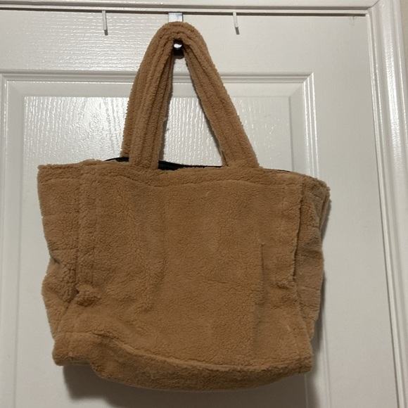 Brand new Victoria Secret fluffy tote - Picture 3 of 4